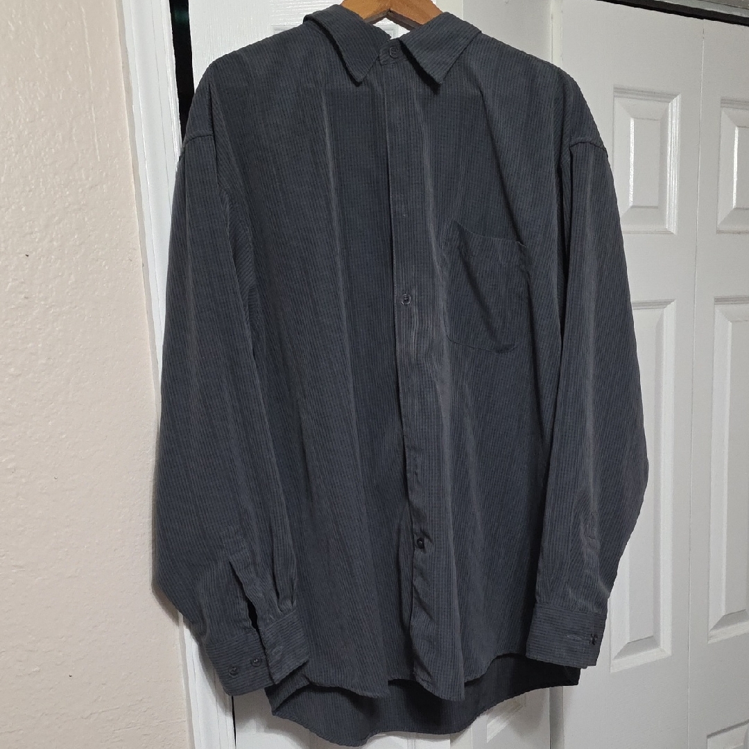Men's Gray Striped Shirt